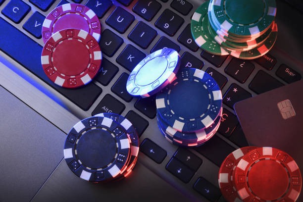 ovo77 trending games dashboard showing popular slots, football markets, and live casino options